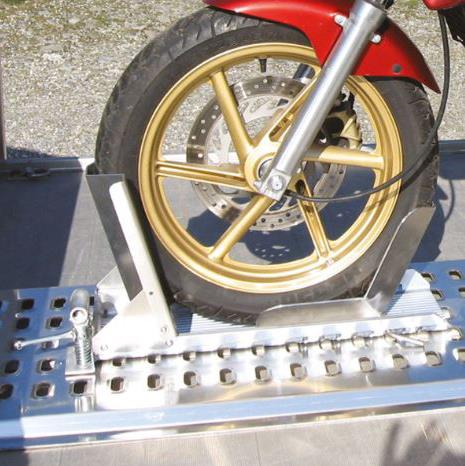NOSILEC MOTORNEGA KOLESA LEVI